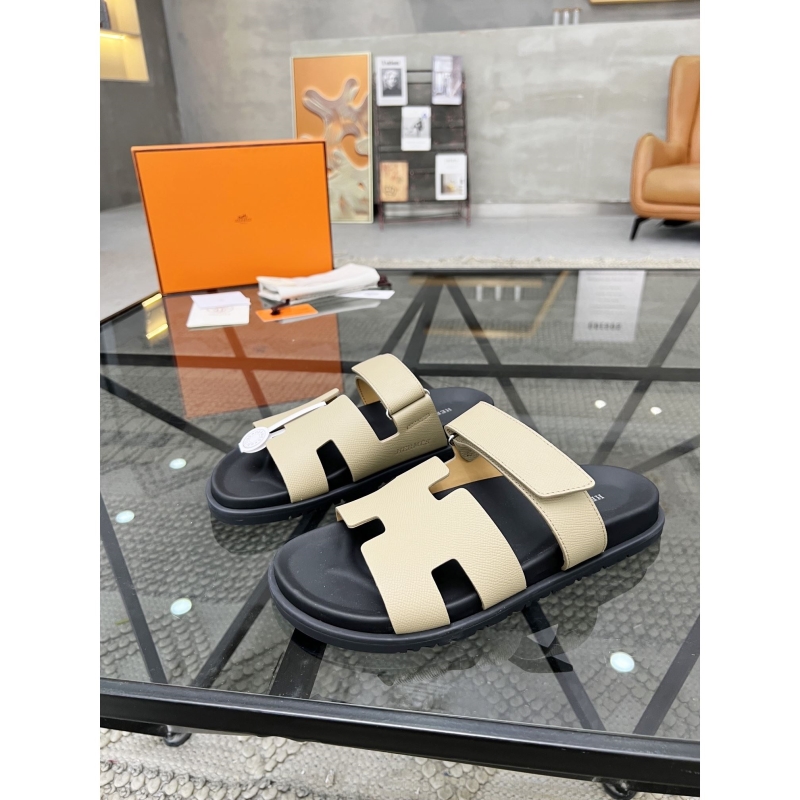 H**mes slippers